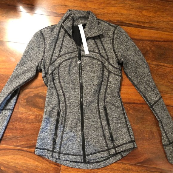 lululemon define jacket size 4